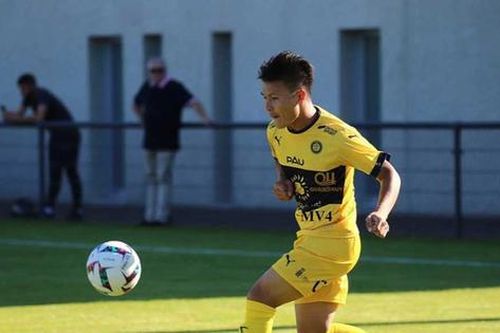 HLV Pau FC khen ngợi Quang Hải ở trận 'chốt sổ' giao hữu