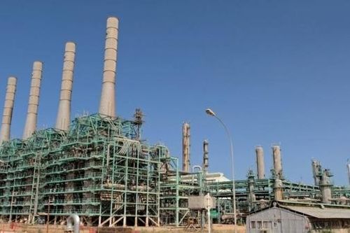Sản lượng dầu của Libya tăng lên 860.000 thùng sau khi các cảng mở cửa trở lại