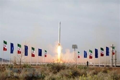 Iran: IRGC lên kế hoạch phóng thêm nhiều vệ tinh trong năm 2022