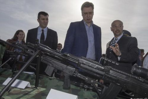 Hé lộ ngành công nghiệp vũ khí Serbia sau vụ rơi máy bay Ukraine