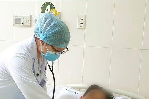 Cần Thơ: Cấp cứu thành công người đàn ông bị khúc gỗ đâm vào ngực phải