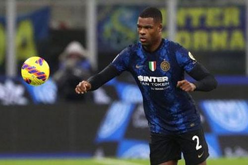 Inter Milan có thể bán Dumfries cho Man United