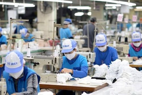 Hơn 50% nguyên liệu sản xuất dệt may, da giày nhập khẩu từ Trung Quốc