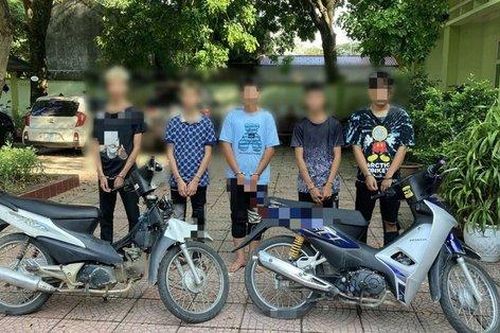 Người phụ nữ bị nhóm thiếu niên chặn đường cướp lúc rạng sáng