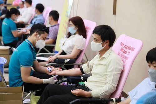Những tấm lòng 'tương thân tương ái' ở THACO