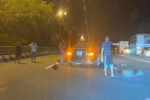 Va chạm với ô tô, thanh niên đi xe máy tử vong