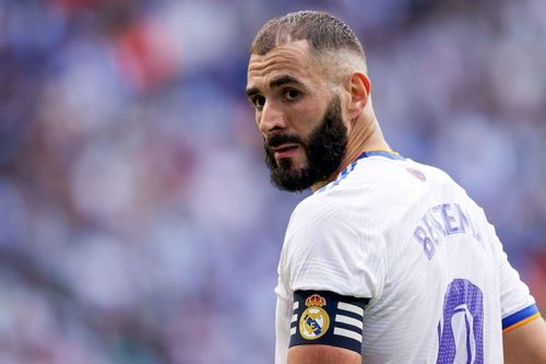 Benzema bị đàn em phạm lỗi