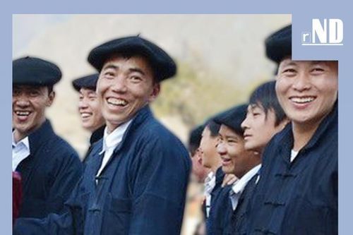 Tục trao mũ nồi của người dân tộc H'Mông
