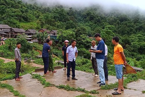 Xây dựng chi bộ thôn, bản vững mạnh - nhân tố yên dân, yên biên giới