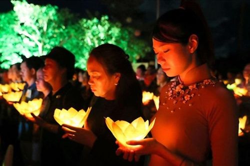 Hợp âm trầm tháng 7