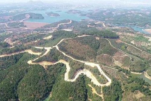 Lâm Đồng kiên quyết thu hồi dự án chậm tiến độ, không để 'quy hoạch treo'