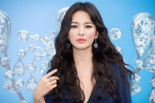 Song Hye Kyo vướng chỉ trích khi tái xuất trong phim mới