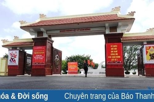 Tháng bảy, những bước chân 'về nguồn'