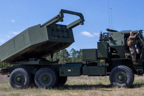 Cạn kho tên lửa thời Liên Xô, Ukraine đặt hết hy vọng vào rocket Mỹ