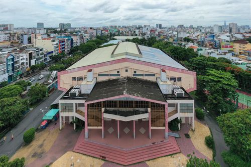 Nhà thi đấu từng tổ chức thi đấu SEA Games tại TP.HCM xuống cấp nặng
