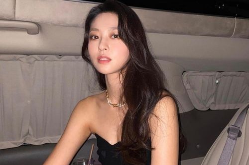 Seolhyun mắc chứng mờ mắt