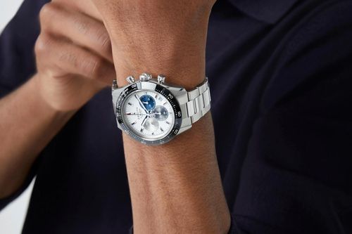 Thêm một thương hiệu khan hiếm hàng như Rolex