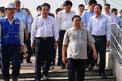 Thủ tướng Phạm Minh Chính thị sát 2 nhà ga tuyến Metro Bến Thành-Suối Tiên