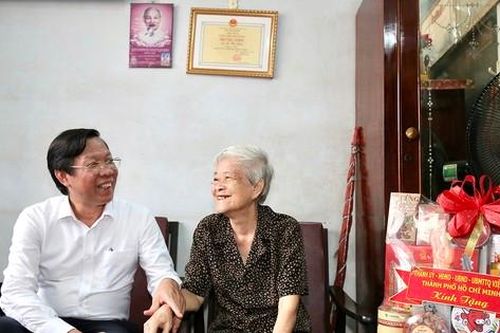 Uống nước nhớ nguồn