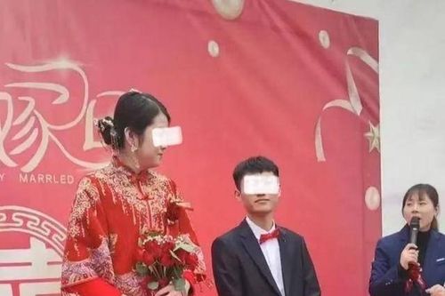 Cả làng tới xem đám cưới vì ngoại hình cô dâu và chú rể đối nghịch