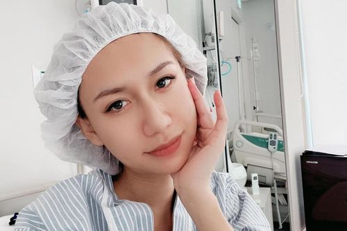Lynk Lee chia sẻ hình ảnh trong bệnh viện, tiết lộ tạm nghỉ ca hát 2 tháng