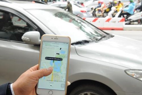 Cước taxi công nghệ vẫn cao ngất ngưởng