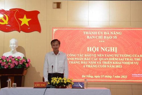 Tăng cường đấu tranh phản bác các quan điểm sai trái, thù địch