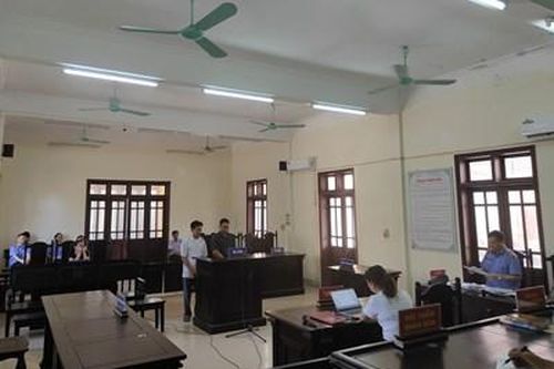 Viện trưởng VKSND huyện Đức Thọ trực tiếp thực hành quyền công tố, kiểm sát xét xử các vụ án hình sự