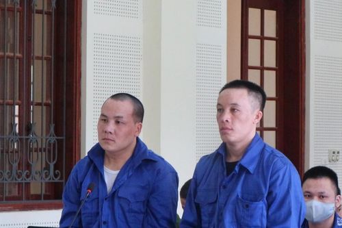 Buôn gần 6 cân ma túy, kẻ lĩnh án tử, người ngồi tù vô thời hạn