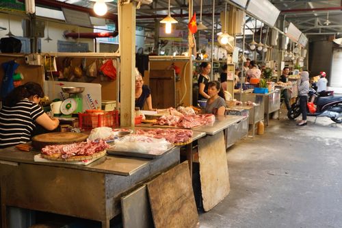 Hà Nội: Giá thịt lợn quay đầu giảm sau nhiều ngày tăng 'nóng'