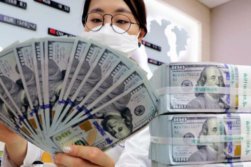 Tỷ giá trung tâm tăng 9 đồng