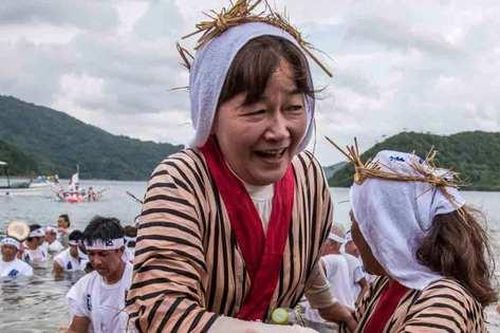 Bí quyết sống của người dân ngôi làng trường thọ nhất thế giới: Không hề khó nhưng không phải ai cũng làm được