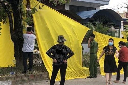 Mua xăng về đốt nhà mình khiến 4 người tử vong, ông bố nhận bản án tử hình
