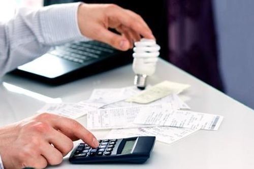 Nhận được hóa đơn tiền điện 'khủng', một người Ấn Độ sốc đến mức phải nhập viện