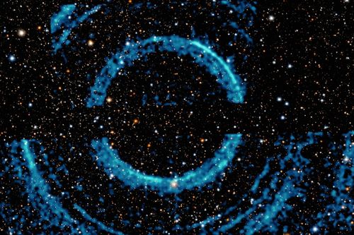 Bức ảnh của NASA cho thấy vòng sáng kỳ lạ xung quanh hố đen vũ trụ