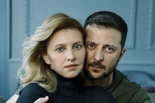 Bộ ảnh vợ chồng Tổng thống Ukraine Zelensky trên tạp chí thời trang gây tranh cãi