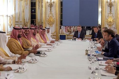 Pháp và Saudi Arabia nhất trí thúc đẩy hợp tác năng lượng tái tạo