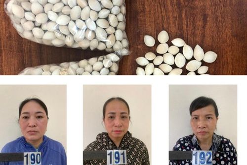 Cụ bà rút 300 triệu đồng trong sổ tiết kiệm để mua 2 gói thuốc giả