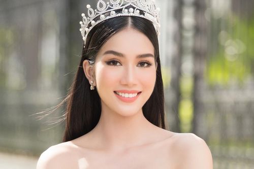 Á hậu Phương Anh sở hữu học vấn 'khủng' cỡ nào?