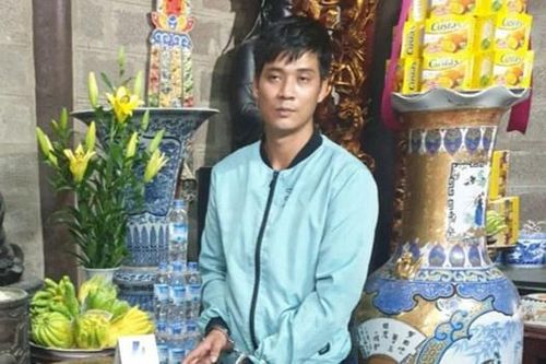Chú rủ cháu trộm cắp tiền công đức tại các đền, chùa