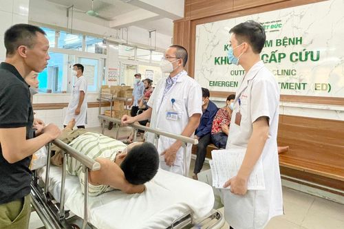 Quá tải tại một số bệnh viện tuyến Trung ương