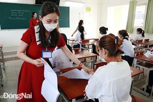 Con số và sự kiện