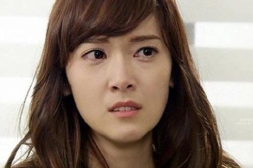 Bố mẹ chồng thúc ép tôi tái hôn khi chồng vừa mới qua đời, biết được lý do tôi thực sự sốc nặng