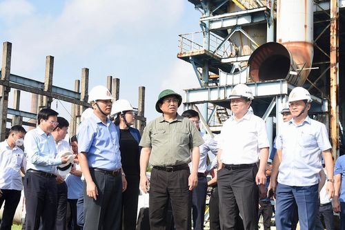 Hình ảnh Thủ tướng Phạm Minh Chính khảo sát Dự án Gang thép Thái Nguyên