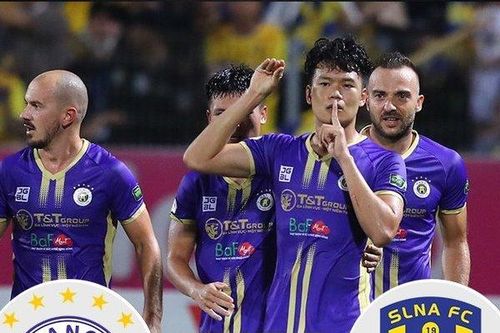Chơi hơn người từ đầu hiệp 2, Hà Nội ngược dòng thuyết phục trước SLNA