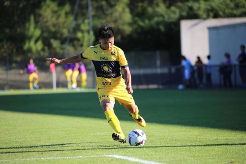 Quang Hải chào sân Ligue 2