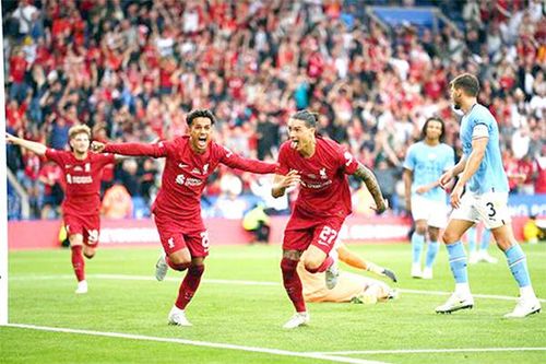 Liverpool xứng danh 'vua đấu cúp'