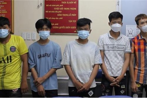 Đề nghị truy tố băng cướp 'nhí' gây ra hàng chục vụ cướp giật