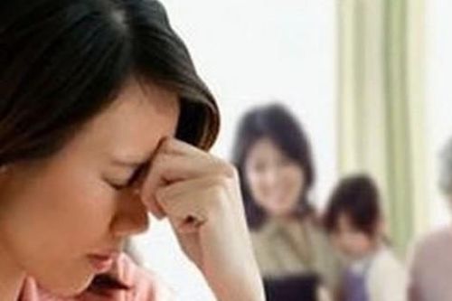 Mẹ chồng bỗng đề xuất vợ chồng 'bình đẳng tài chính', hành xử của nàng dâu sau đó khiến bà im bặt