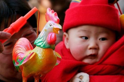 Doanh nhân Trung Quốc gây phẫn nộ khi đòi li dị vì vợ sinh con gái